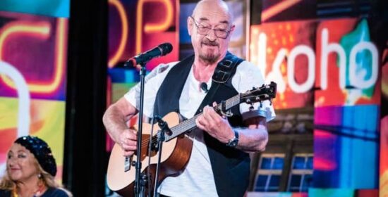 BONUS: Ian Anderson - Thick As A Brick (5. 10. 2021, Malostranská beseda)